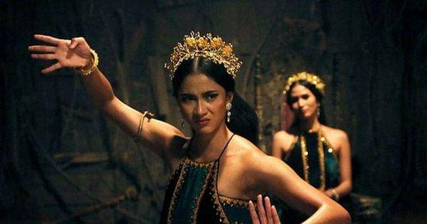 Adegan Ayu menari ( Dok.instagram.com/aghninyhaque )