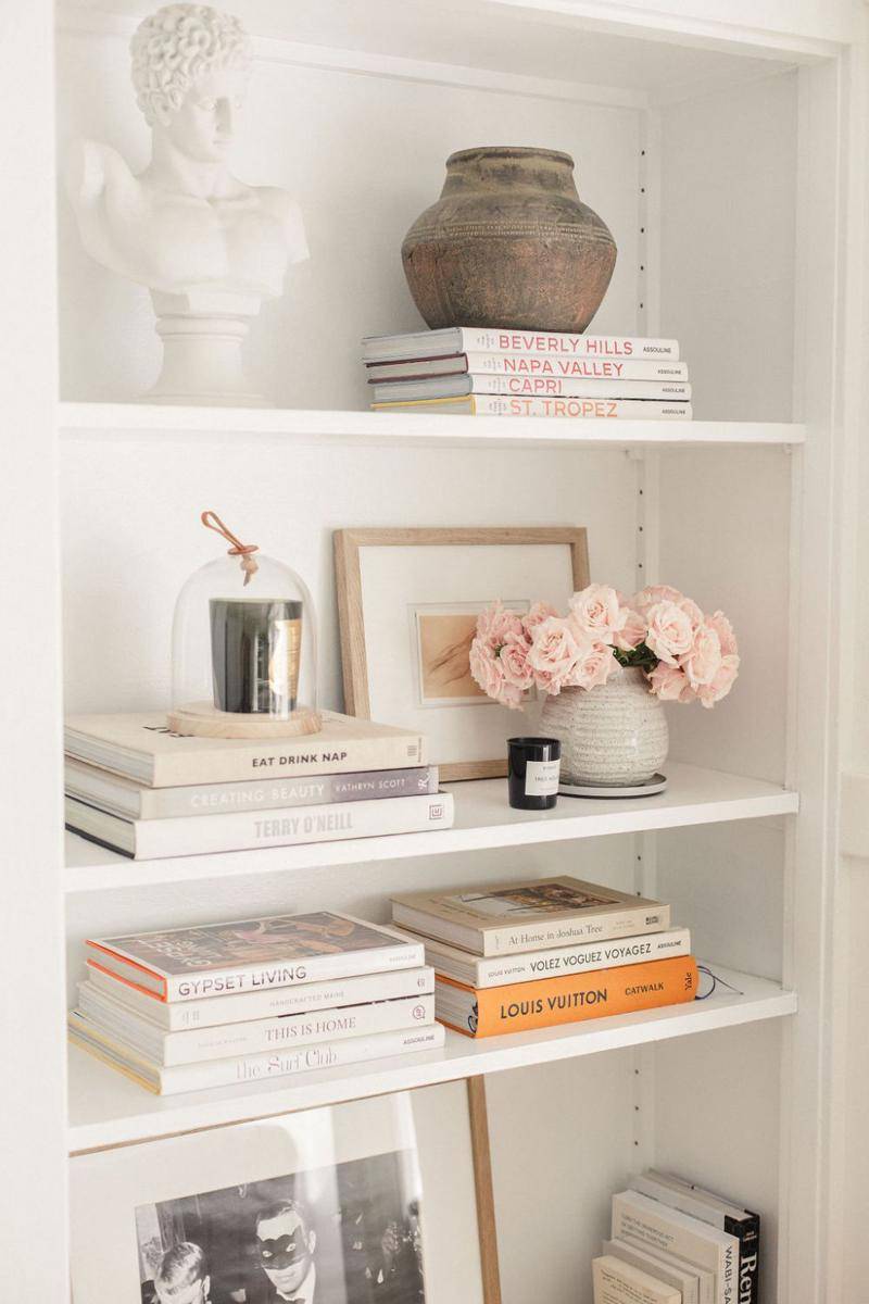 inspirasi mendekorasi rak di rumah (harlowejames.com)