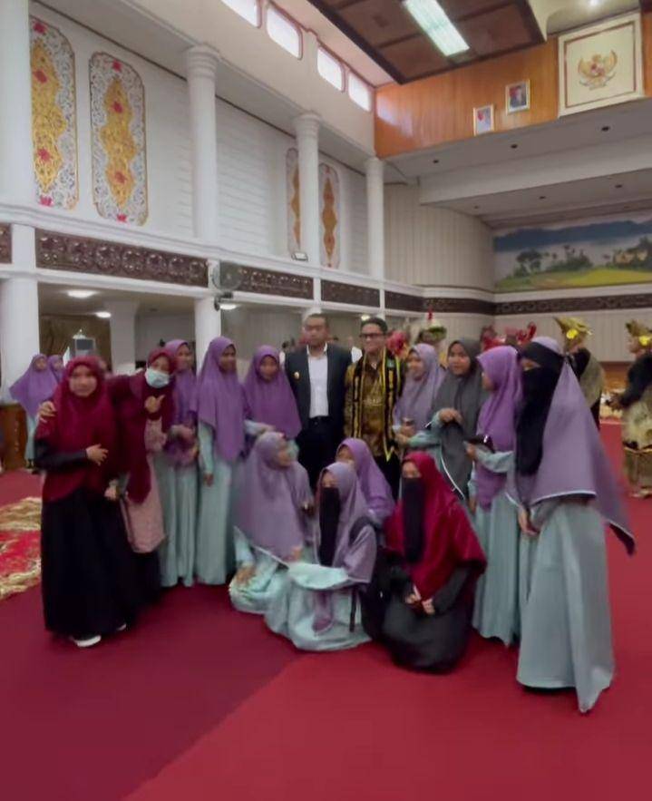 Arief Muhammad jadi Duta Nasi Padang (instagram.com/ariefmuhammad)