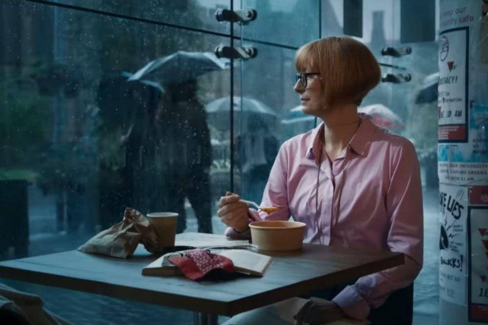 Tilda Swinton dalam film Three Thousand Years of Longing (dok. Metro-Goldwyn-Mayer/Three Thousand Years of Longing)