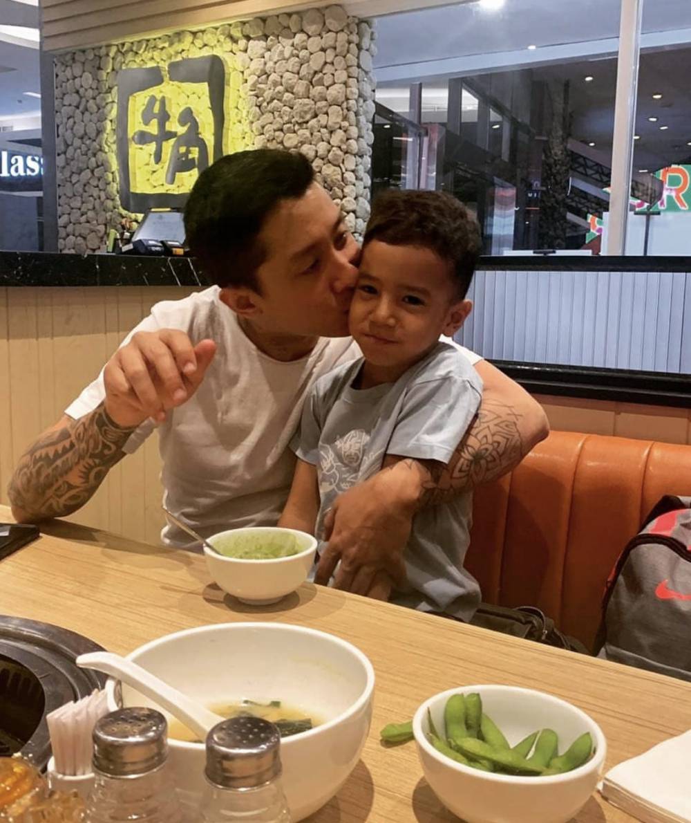 potret Daniel Patrick dengan keluarganya kini (instagram.com/danielschuldtz)