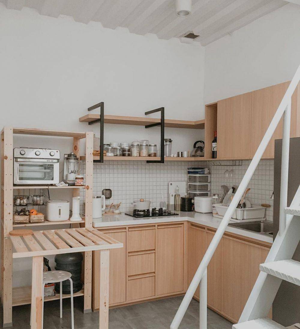 Desain Rumah Space Saving (instagram.com/natsukashiihome)