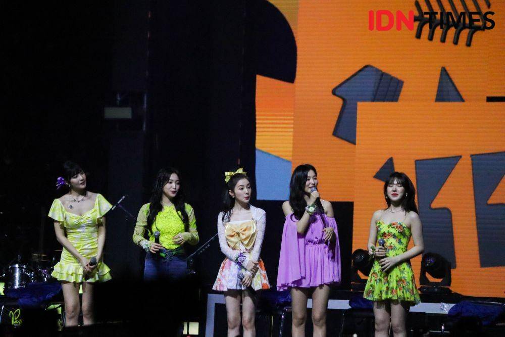 suasana penampilan Red Velvet di Jakarta (IDN Times/Rafifa Shabira)
