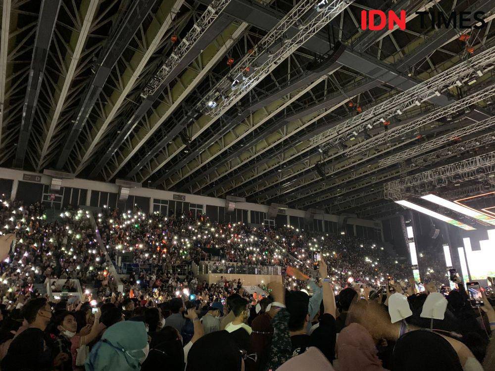 suasana penampilan Red Velvet di Jakarta (IDN Times/Rafifa Shabira)