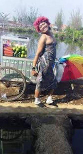 outfit penjual kelewat modis (1cak.com)