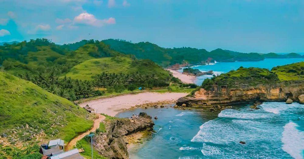 potret Pantai Kasap (instagram.com/Indonesiasnature_)