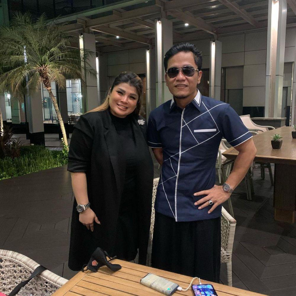 10 Potret Nania Yusuf, Sempat Kristen Kini Mantap Kembali Masuk Islam