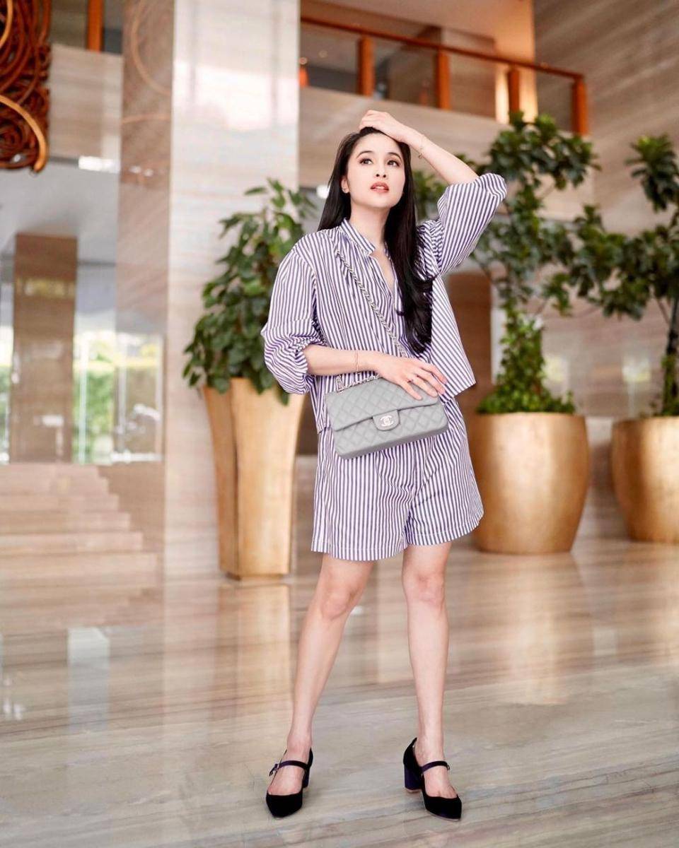 OOTD casual ala Sandra Dewi (instagram.com/sandradewi88)