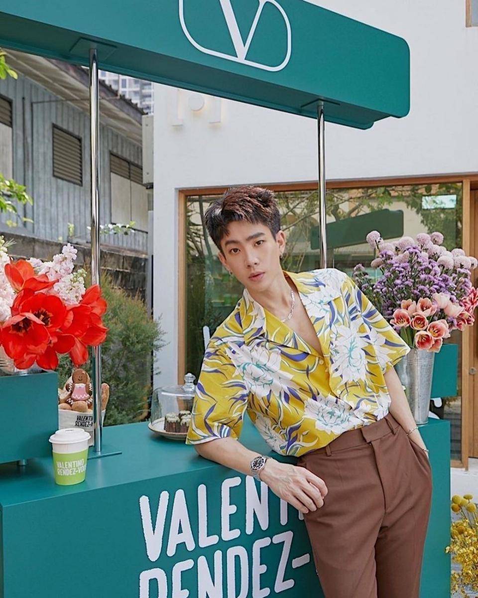 Off Jumpol (instagram.com/tumcial)