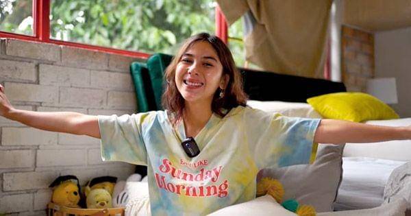 Penampilan Adinda Thomas di kanal Youtube-nya ( Dok. youtube.com/c/AdindaThomas )