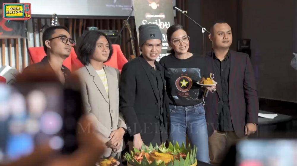 Maia ketemu mantan ibu mertua (youtube/Maia AlElDul TV)