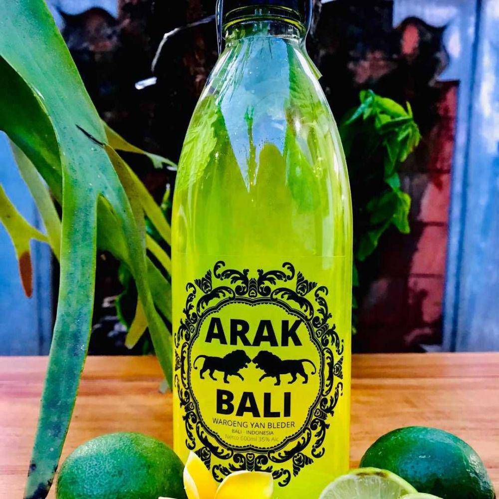 Arak Bali (instagram.com/arakbaliwaroengyanbleder)