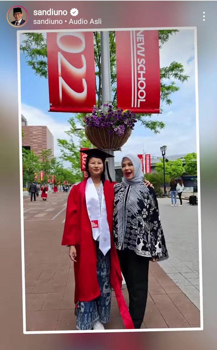 potret wisuda Amyra anak Sandiaga Uno (instagram.com/sandiuno)