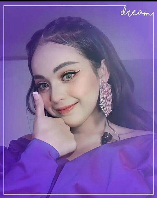 Putri DA (instagram.com/secret_putri03)