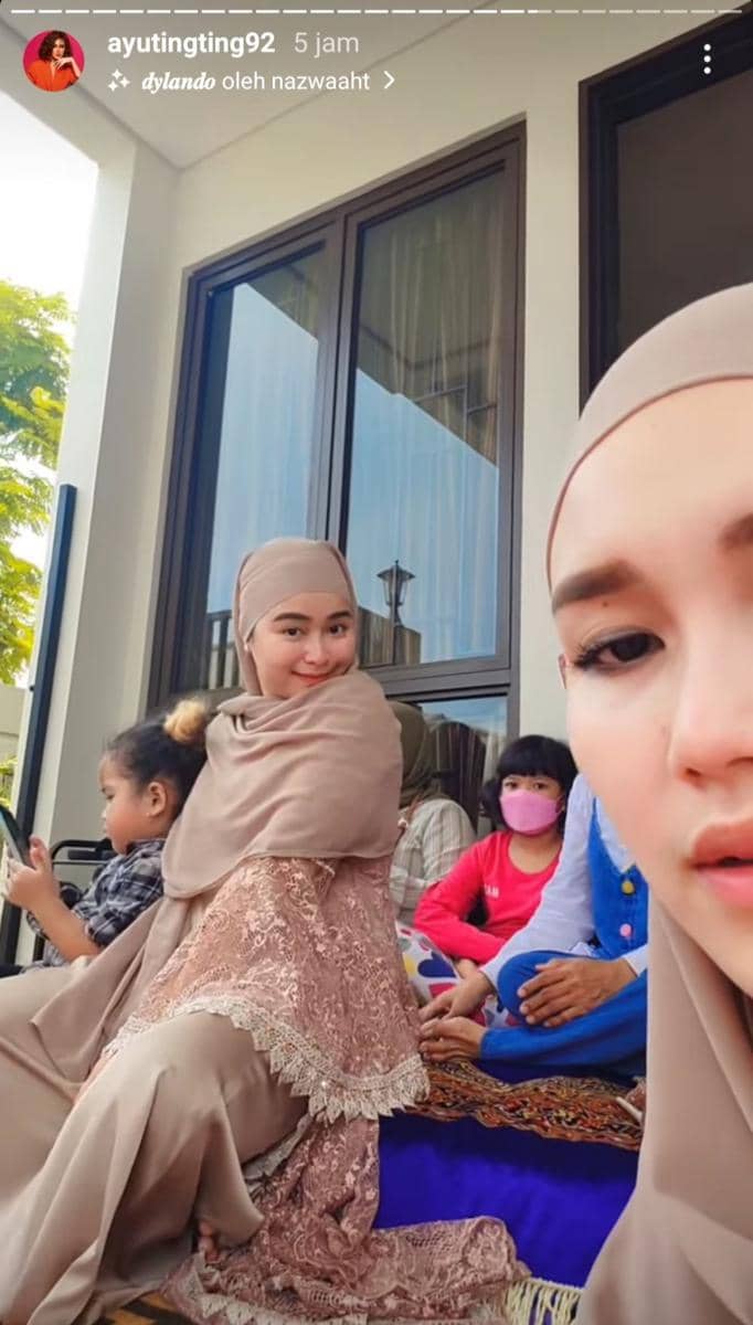 Momen syukuran rumah baru Syifa. (instagram.com/ayutingting92)