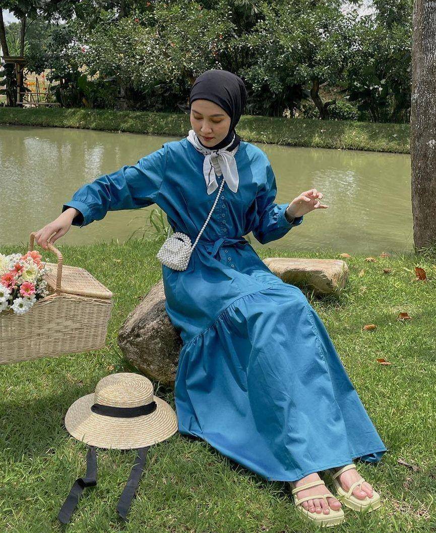 style hijab cottagecore (instagram.com/inasrana)