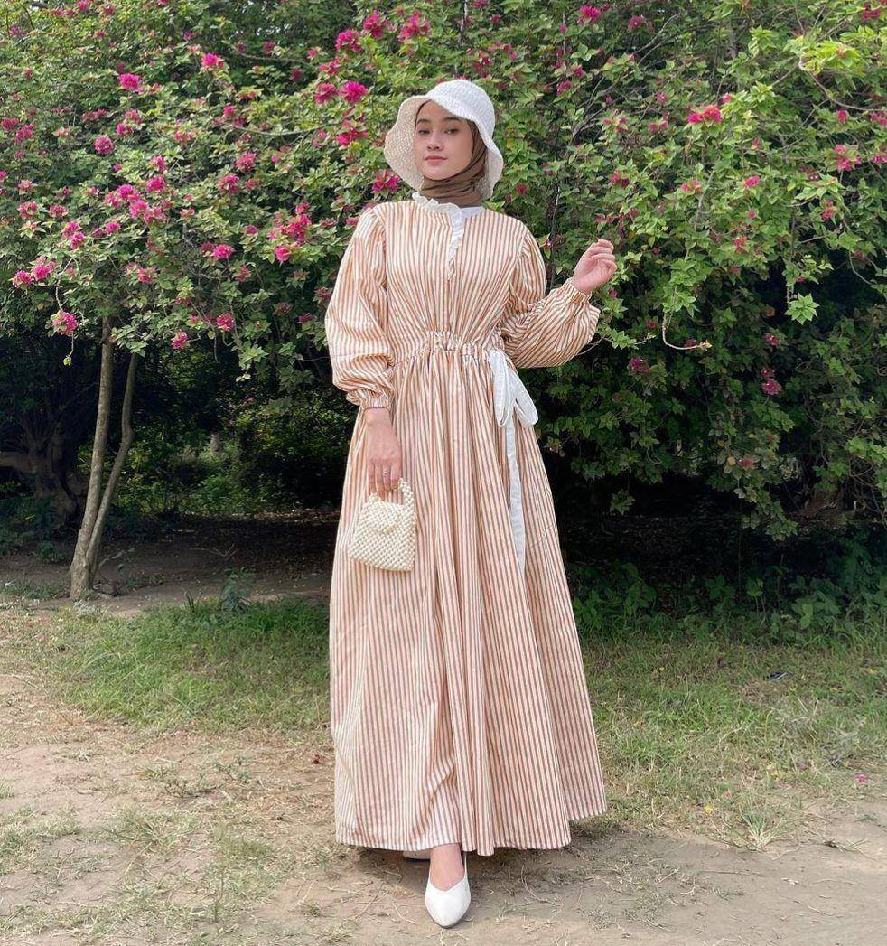style hijab cottagecore (instagram.com/inikiranaaa__)