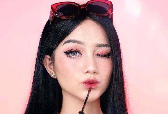 Makeup kondangan Nanda Arsyinta (instagram.com/nandaarsynt)