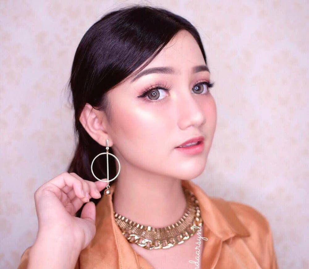 Makeup kondangan Nanda Arsyinta (instagram.com/nandaarsynt)
