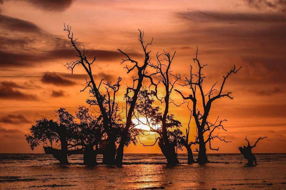 potret Pantai Kastela (instagram.com/exploreternate)