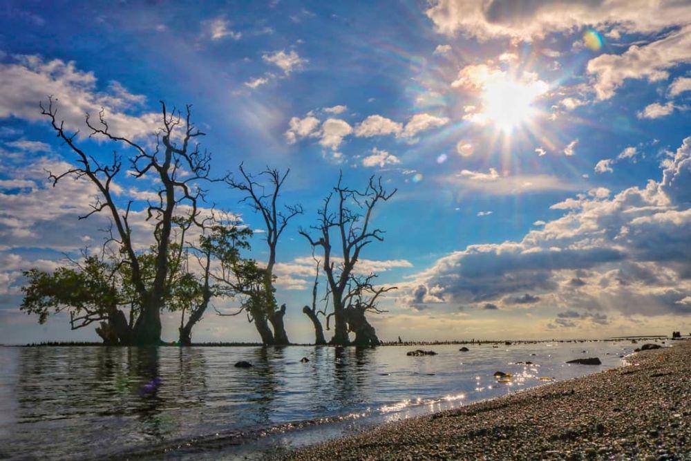 potret Pantai Kastela (instagram.com/rifandy_mahmud)