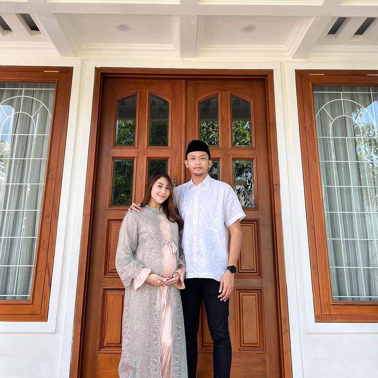 Winona Willy dengan baby bump (instagram.com/nonawilly16)