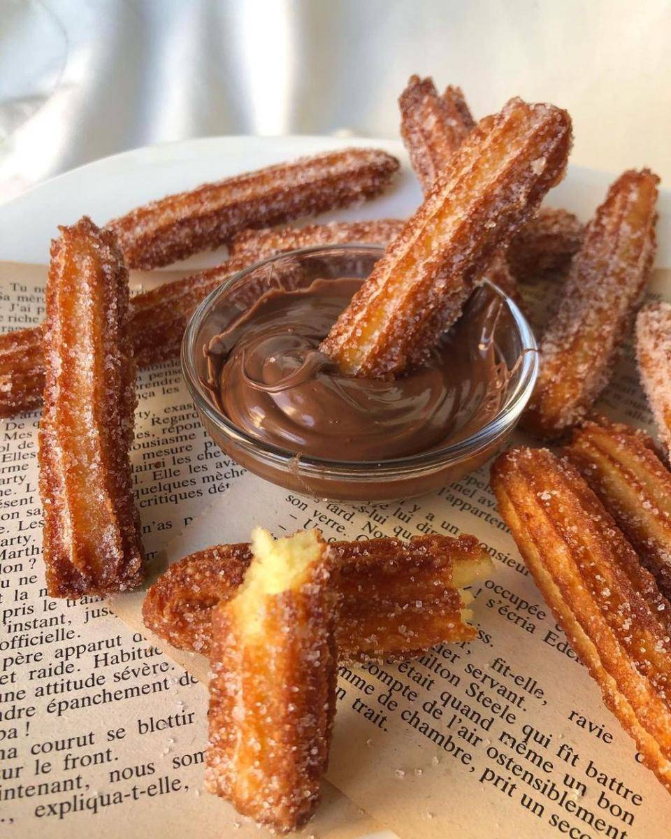 Churros (instagram.com/le_coin_de_chiraz)
