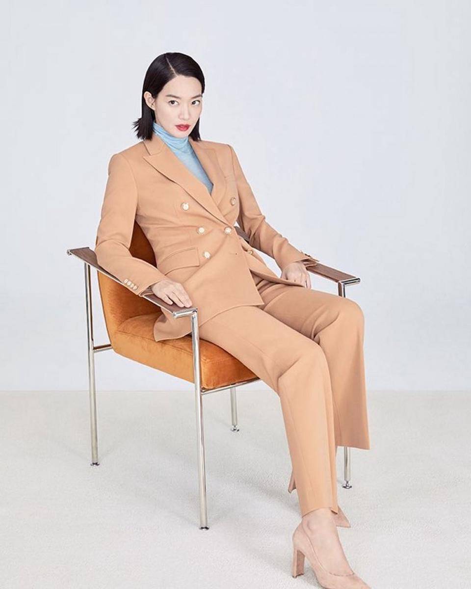 Shin Min Ah (instagram.com/illusomina)