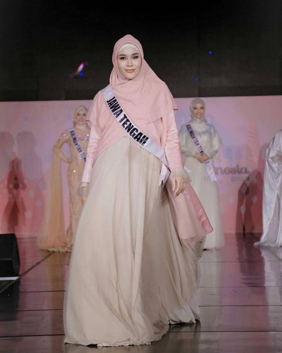 Potret Finalis Puteri Indonesia 2022 di Jakarta Muslim Fashion Week 2023 (Instagram.com/officialputeriindonesia)