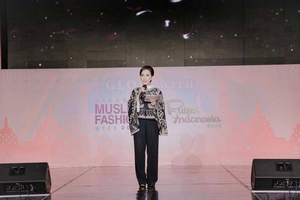 Potret Finalis Puteri Indonesia 2022 di Jakarta Muslim Fashion Week 2023 (Instagram.com/officialputeriindonesia)