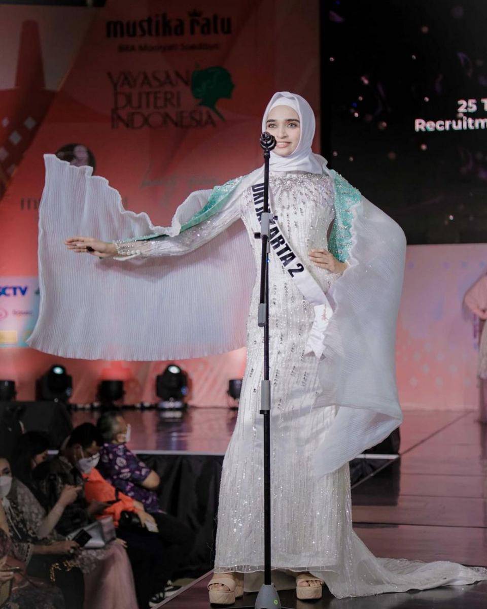 Potret Finalis Puteri Indonesia 2022 di Jakarta Muslim Fashion Week 2023 (Instagram.com/officialputeriindonesia)