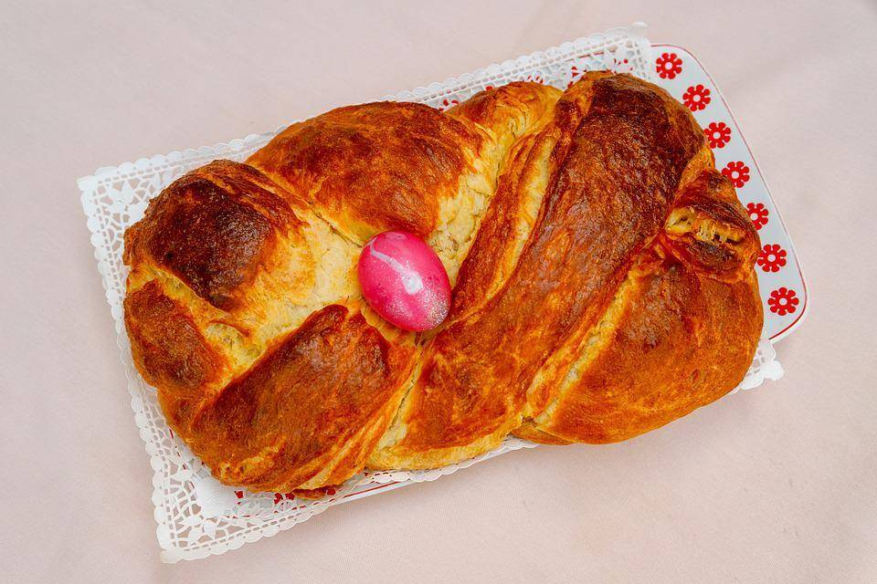 ilustrasi roti kunyit (pixabay.com/Mirko Sajkov)