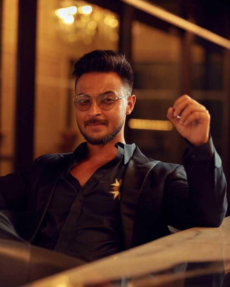 Aayush Sharma (instagram.com/aaysharma)