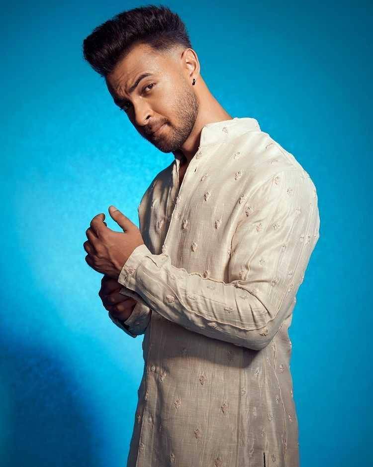 Aayush Sharma (instagram.com/aaysharma)