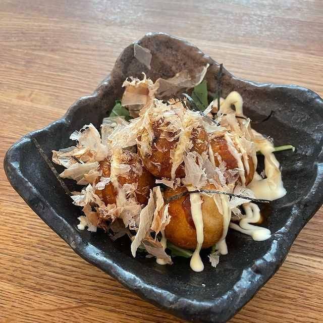 takoyaki (instagram.com/food_lookat)