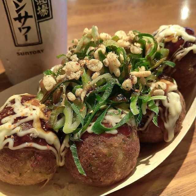 takoyaki (instagram.com/kudoumizuho)