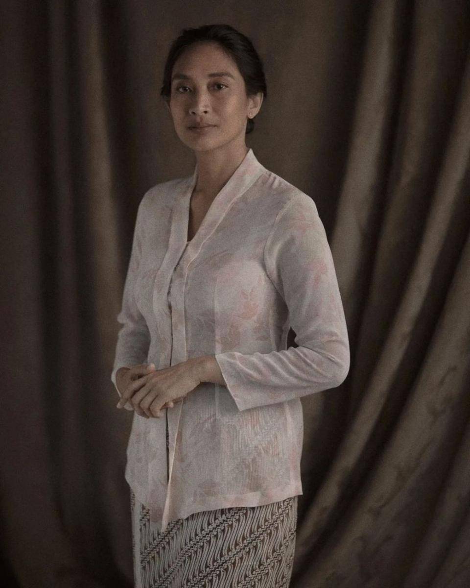 Kebaya Happy Salma (instagram.com/happysalma)