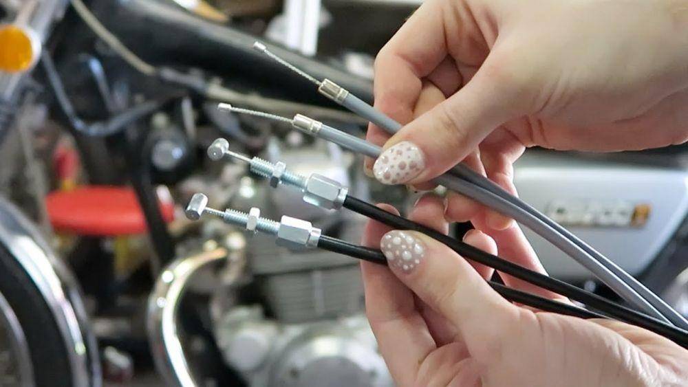 Ilustrasi kabel gas motor (youtube.com/Becky Stern)