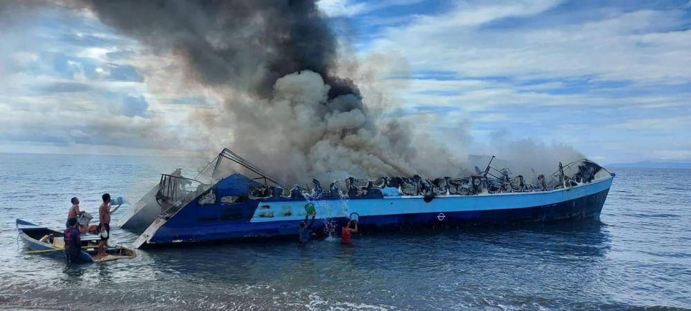 Kapal Feri di Filipina Terbakar: 7 Orang Tewas, 23 Lainnya Terluka