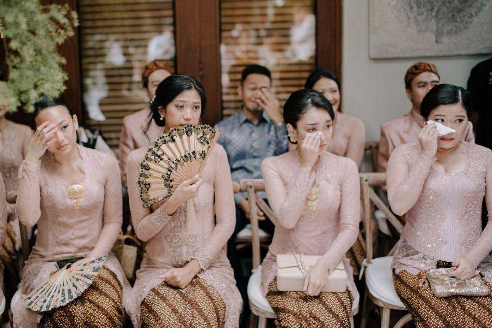 momen pernikahan Maudy Ayunda dan sang suami (instagram.com/maudyayunda)