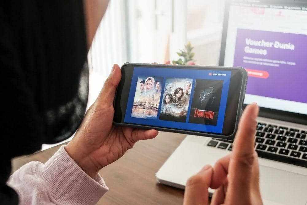 Beberapa konten orisinal unggulan MAXstream mampu menembus pasar internasional. (Dok. Telkomsel).