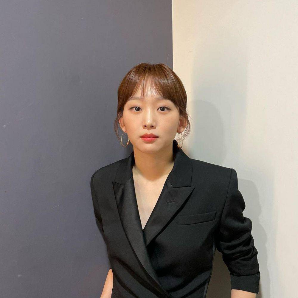 Jin Ki Joo (instagram.com/jinkijoo)