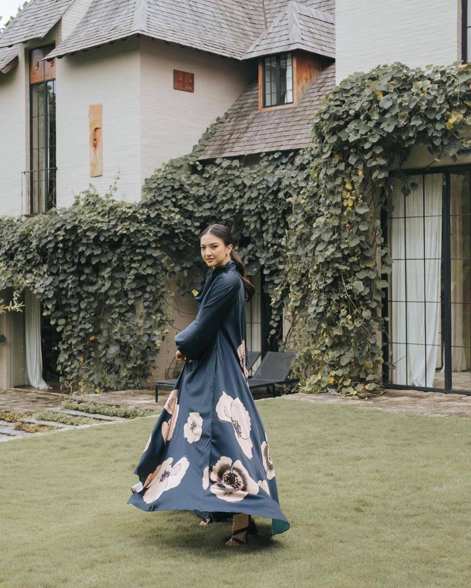 potret Raline Shah saat memakai dress di berbagai kesempatan (instagram.com/ralineshah)