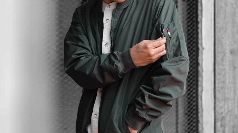 9 Rekomendasi Jaket Bomber Brand Lokal, Kece Banget!