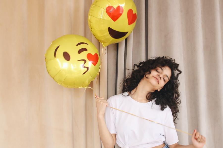 [QUIZ] Kuis Gambar Romantis Ini Akan Ungkap Sifat Aslimu