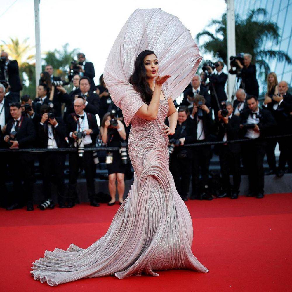 Aishwarya Rai (Instagram.com/international_poll)