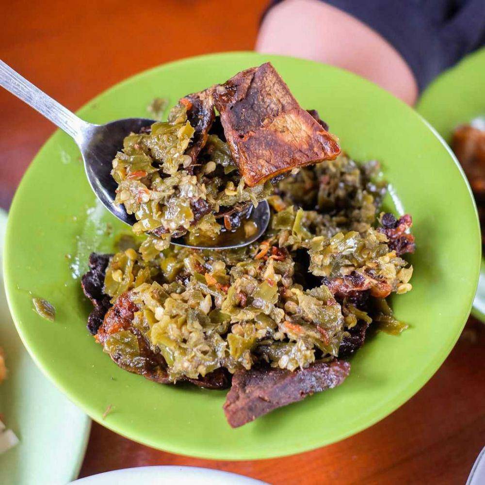 Paru goreng sambal ijo (instagram.com/warungsopserasa)