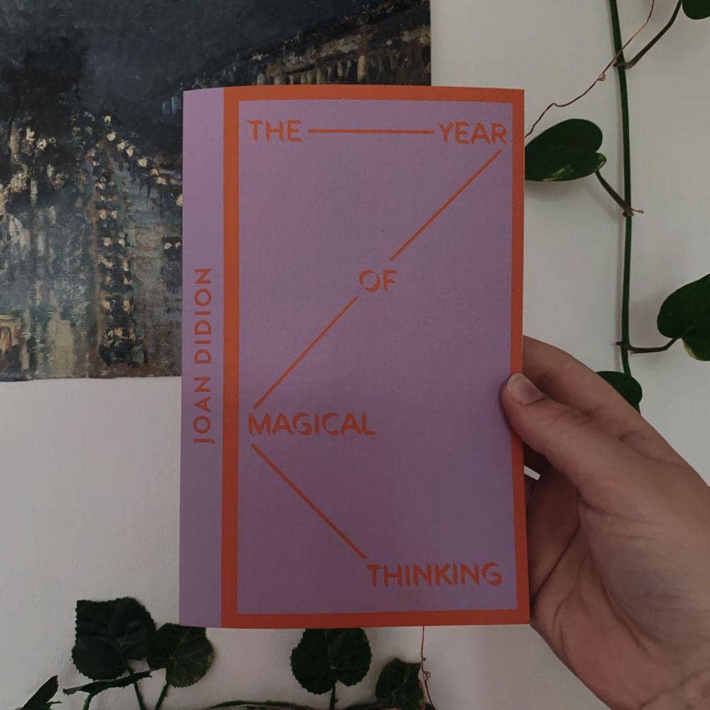 buku The Year of Magical Thinking (instagram.com/literarylumieres)