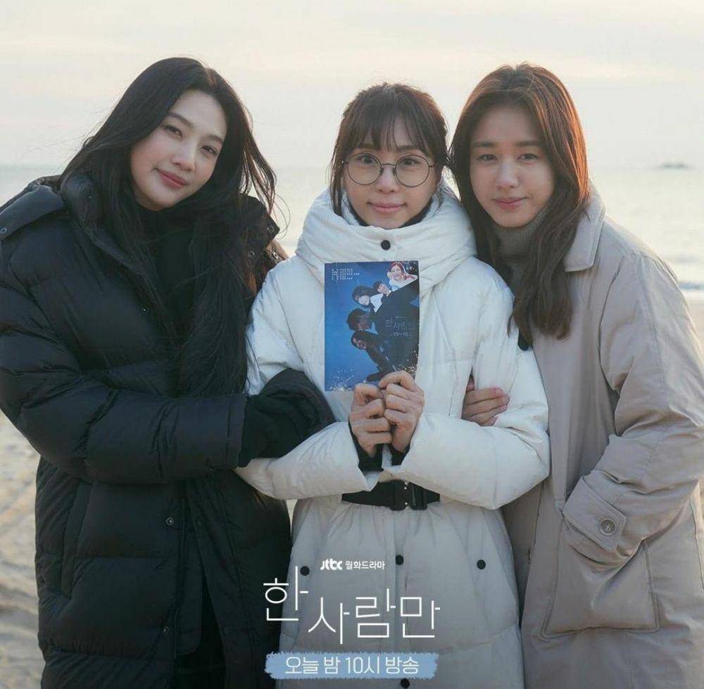 Joy, Kang Ye Won, dan Ahn Eun Jin di drama The One and Only (instagram.com/jtbcdrama)