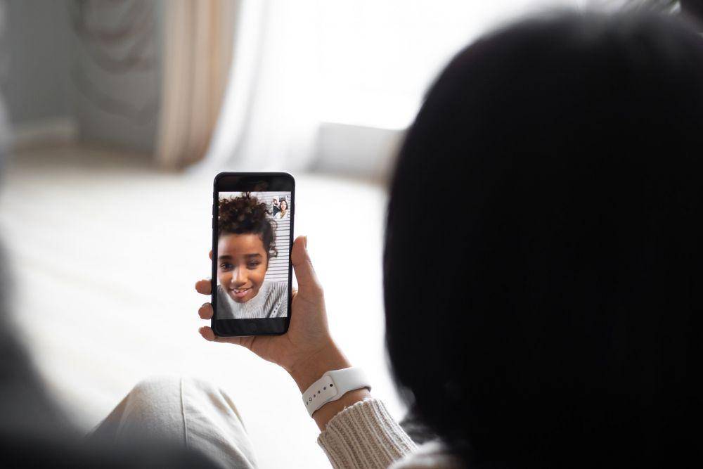 ilustrasi video call (pexels.com/Monstera)
